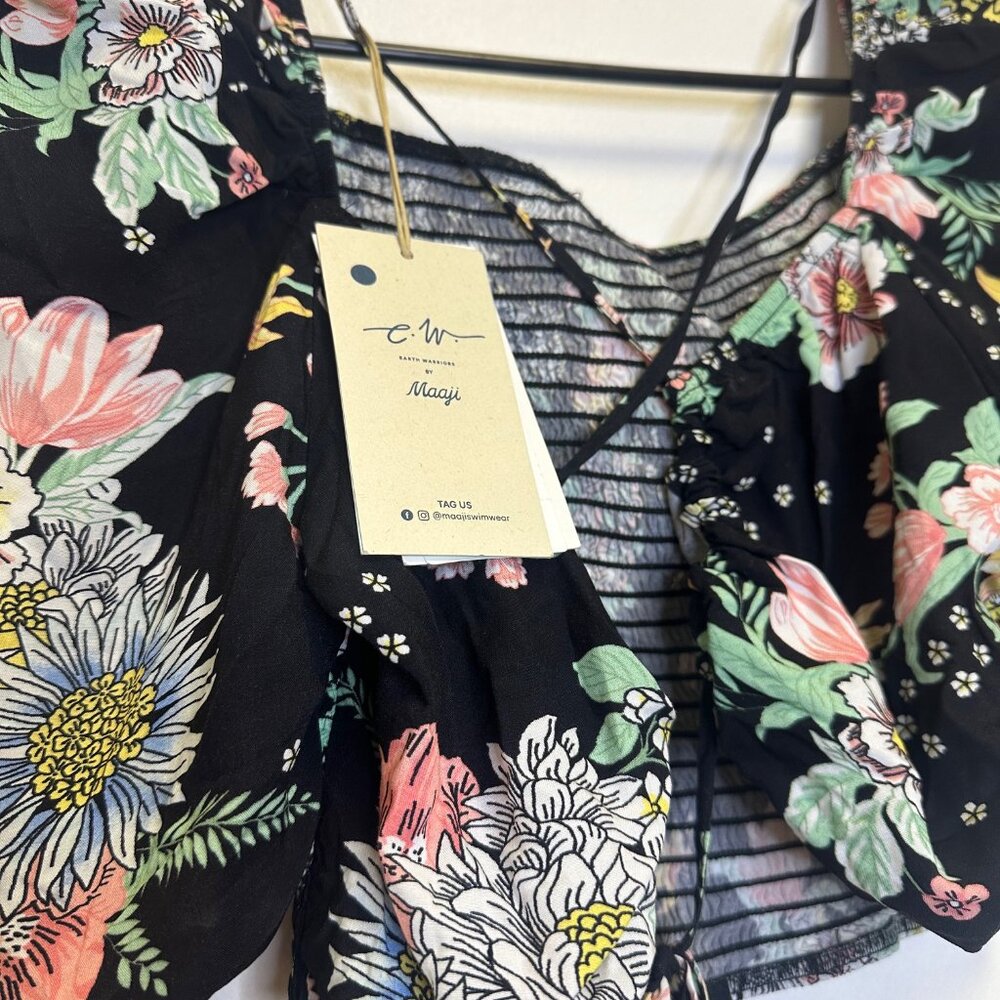 Maaji Black Floral Bouquet Reversible Smocked Puff Short Sleeve Riley Crop Top - Picture 5 of 8